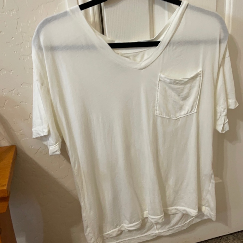Mate the Label boyfriend vneck T-shirt